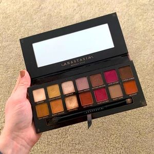 anastasia beverly hills modern renaissance